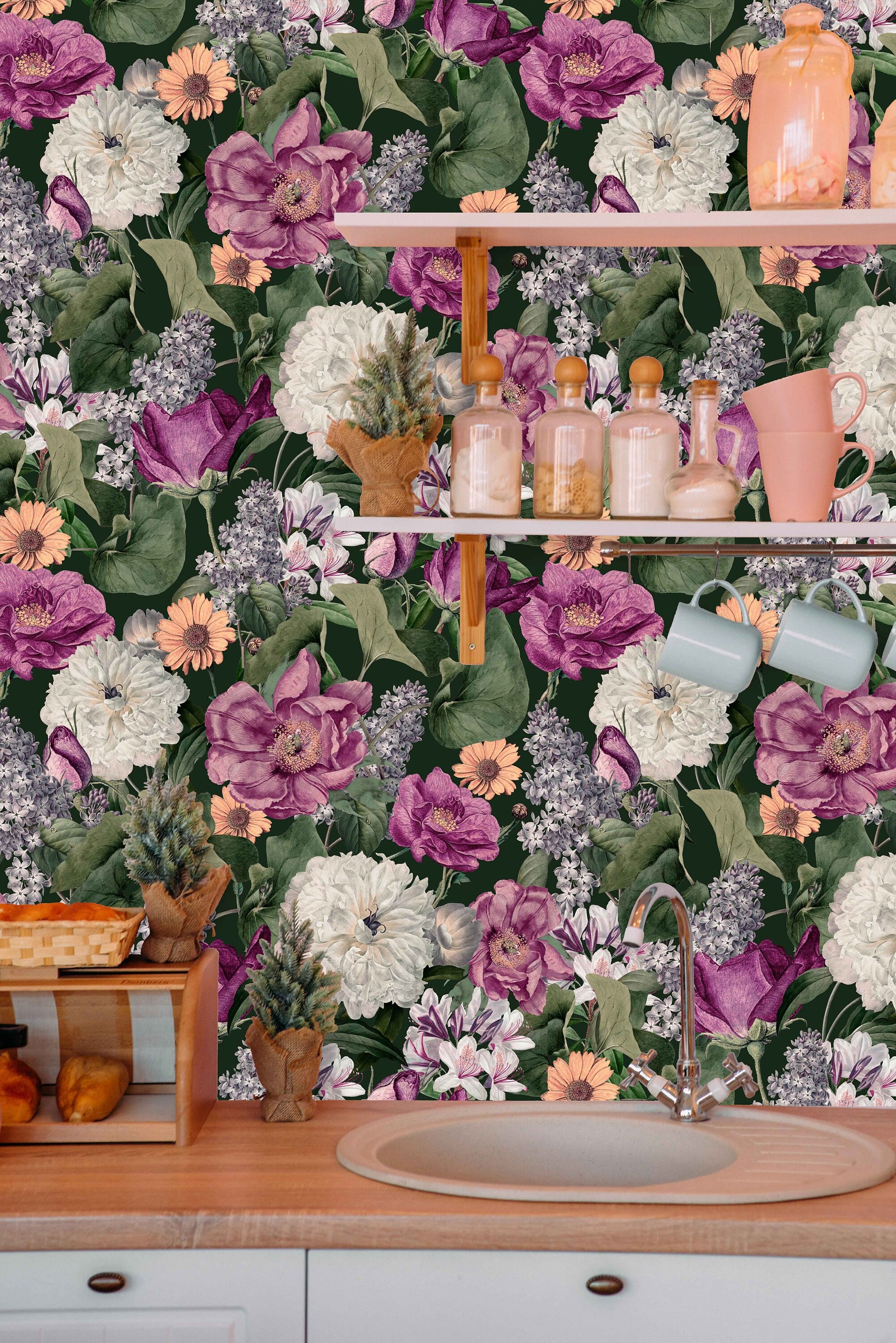 Botanical Colorful Floral Covering Floral Wallpaper – detail view, Golden Era Walls