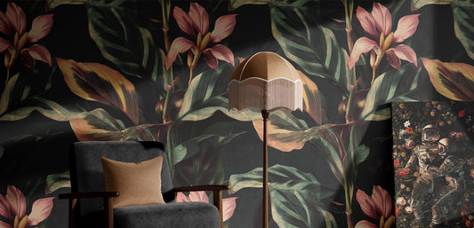 Vintage Jungle Leaf Renter Floral Wallpaper Pattern – room setting, Golden Era Walls
